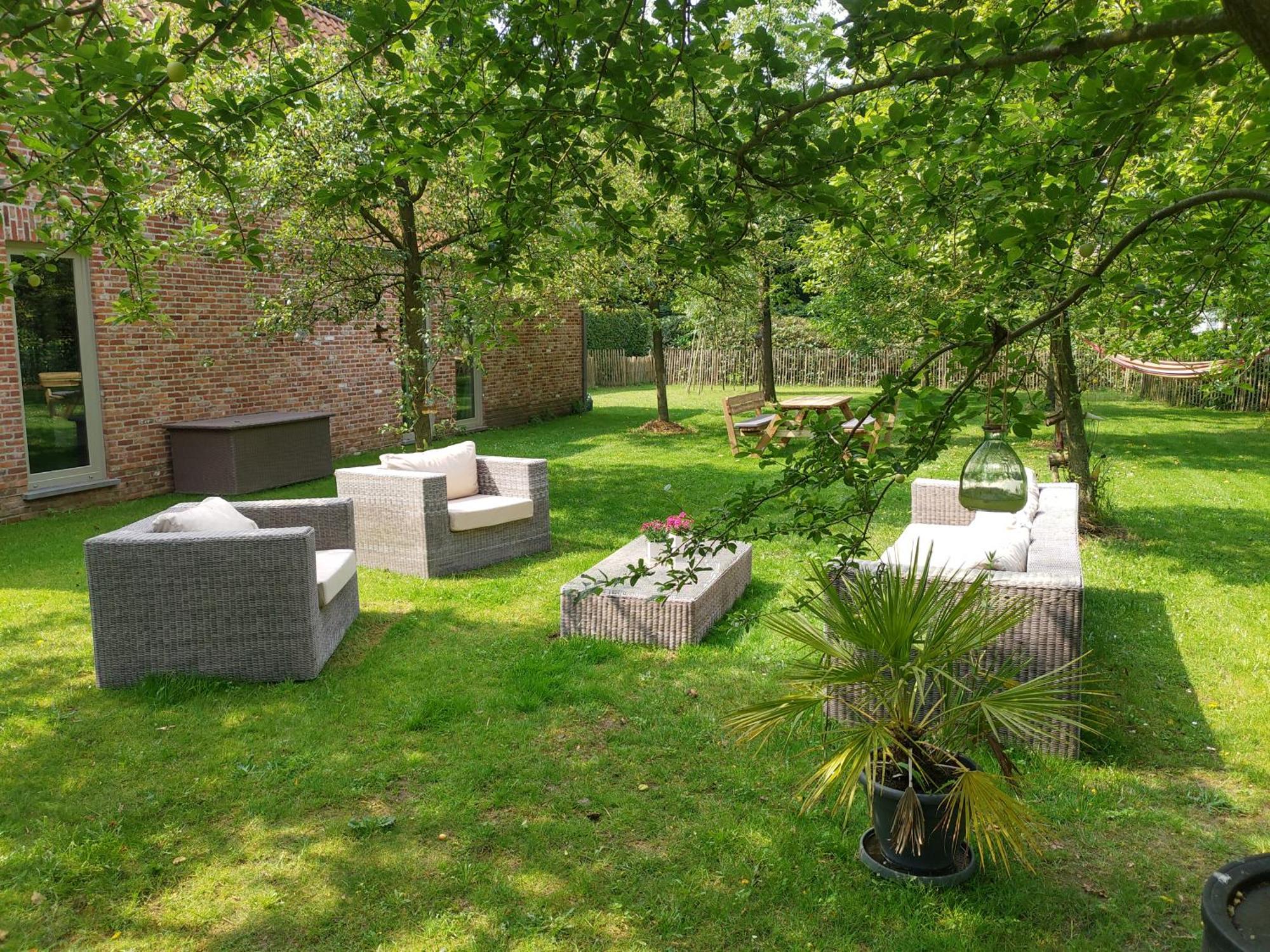 The Two Oaks - Private Garden For Guests Villa Hertsberge Екстериор снимка