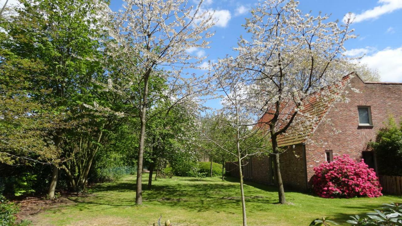 The Two Oaks - Private Garden For Guests Villa Hertsberge Екстериор снимка